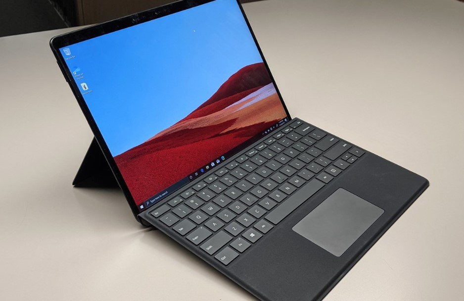Microsoft's new Surface Pro 10 and Surface Laptop 6 arrive with ... Microsoft surface pro 10 battery draining fast