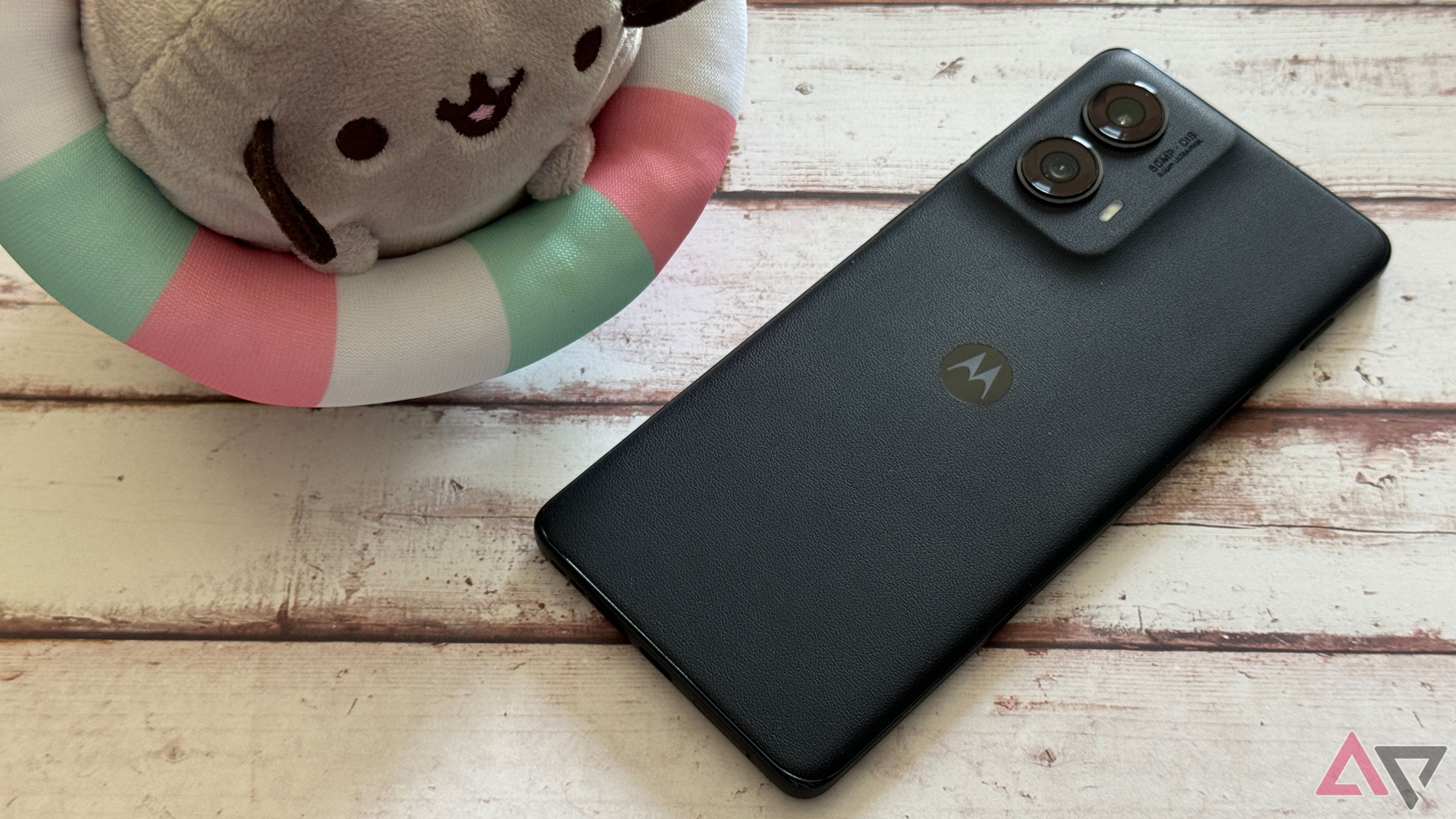 Motorola Edge (2024) vs. Google Pixel 8a: Which should you choose? Motorola Edge (2026) vs Google Pixel 11 design leaks